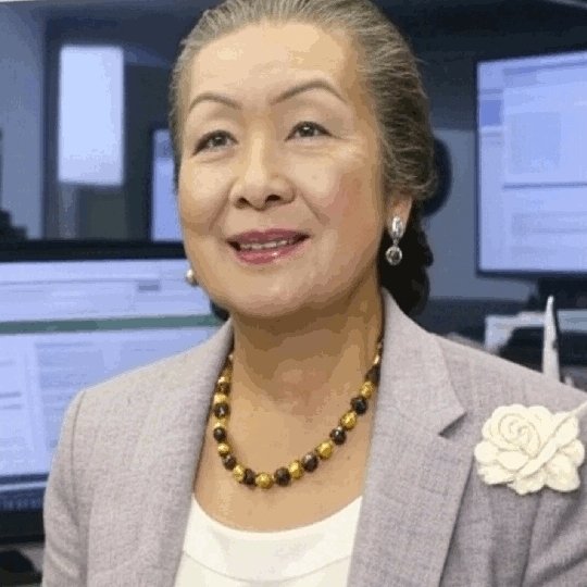 skin-cleanser-template-about-founder-img001